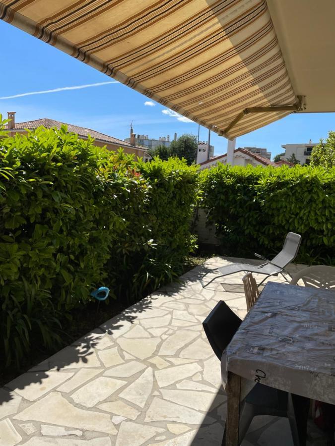 Les Ondes - Terrasse Rdc Villa Calme Parking Proche Plage Antibes Eksteriør billede